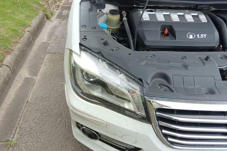Used Great Wall C50 2014 Upgraded Model 1.5T Manual Fashion Edition Engine Bay Right
