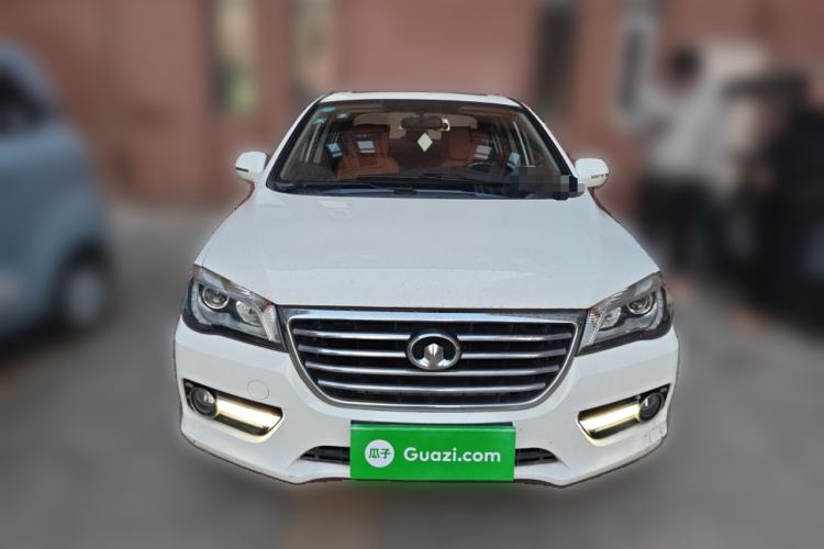 Used Great Wall C50 2014 Upgraded Model 1.5T Manual Elite Version Front