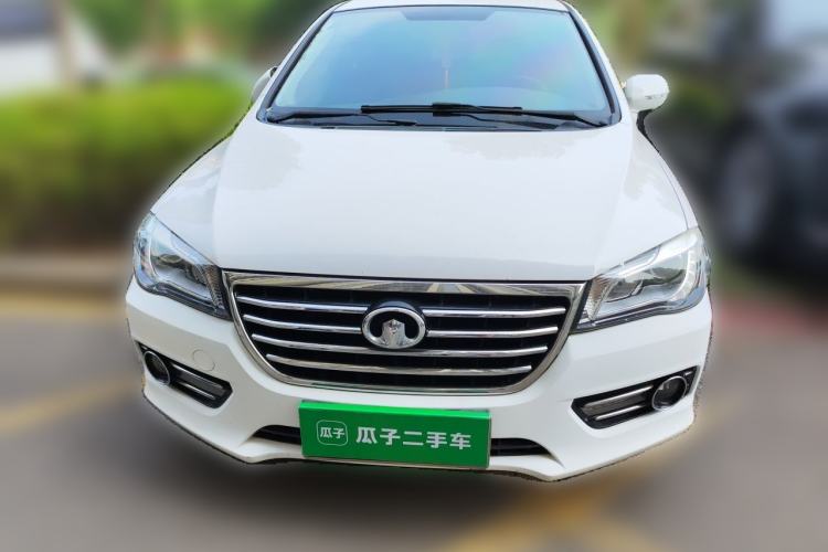Used Great Wall C50 2014 Upgraded Model 1.5T Manual Elite Version Front