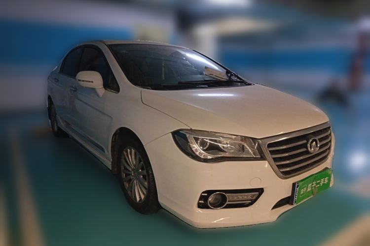 Used Great Wall C50 2014 Upgraded Model 1.5T Manual Fashion Edition Front Right 45 Deg