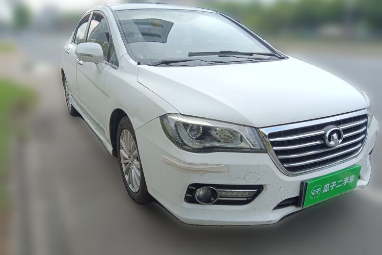 Used Great Wall C50 2014 Upgraded Model 1.5T Manual Fashion Edition Front Right 45 Deg