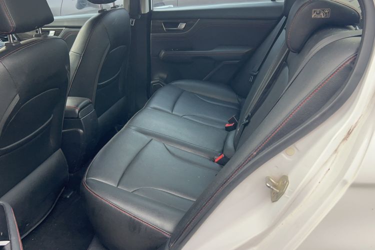Used Great Wall C50 2014 Upgraded Model 1.5T Manual Comfort Version Interior 1