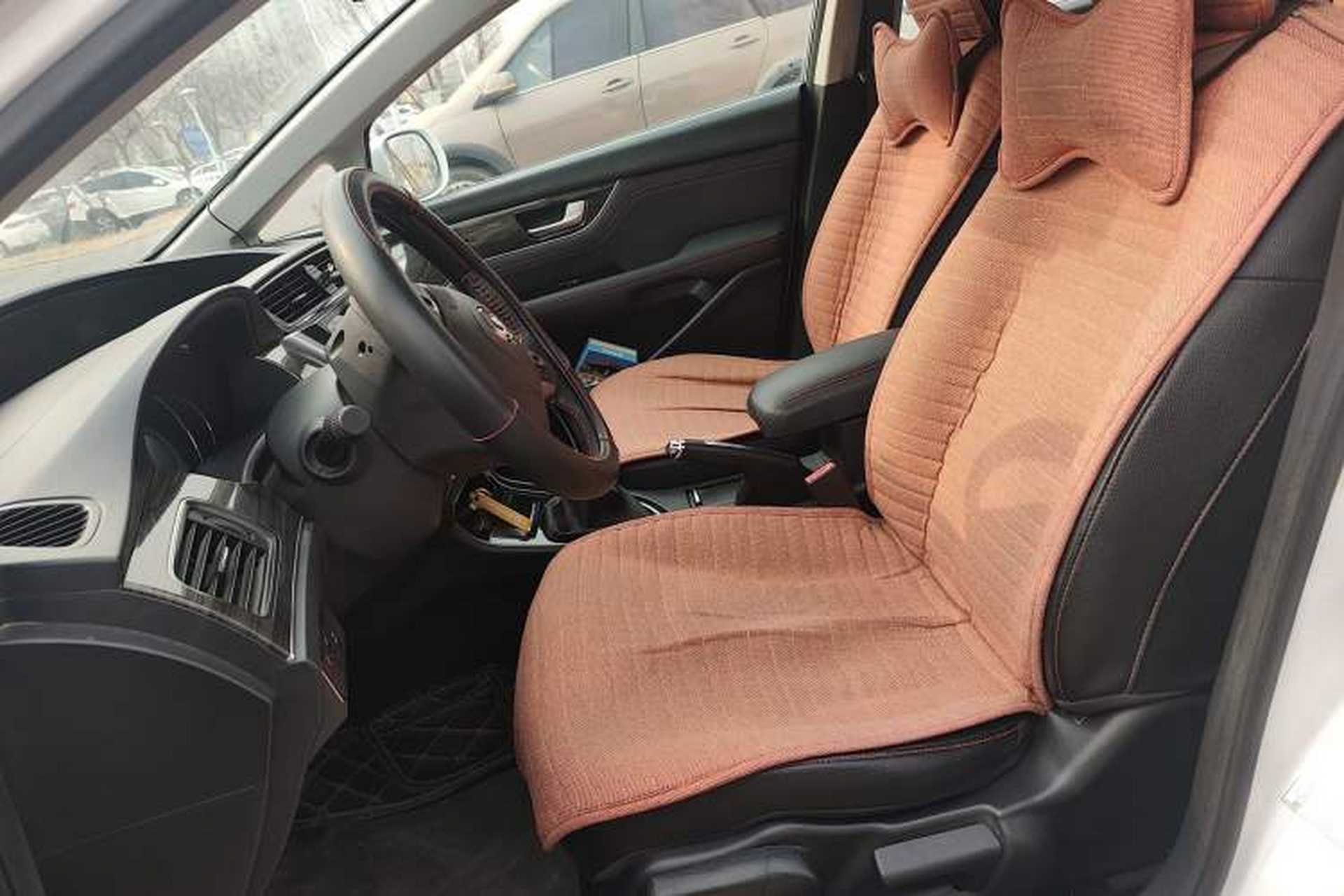 Used Great Wall C50 2014 Upgraded Model 1.5T Manual Fashion Edition Left Front Seat