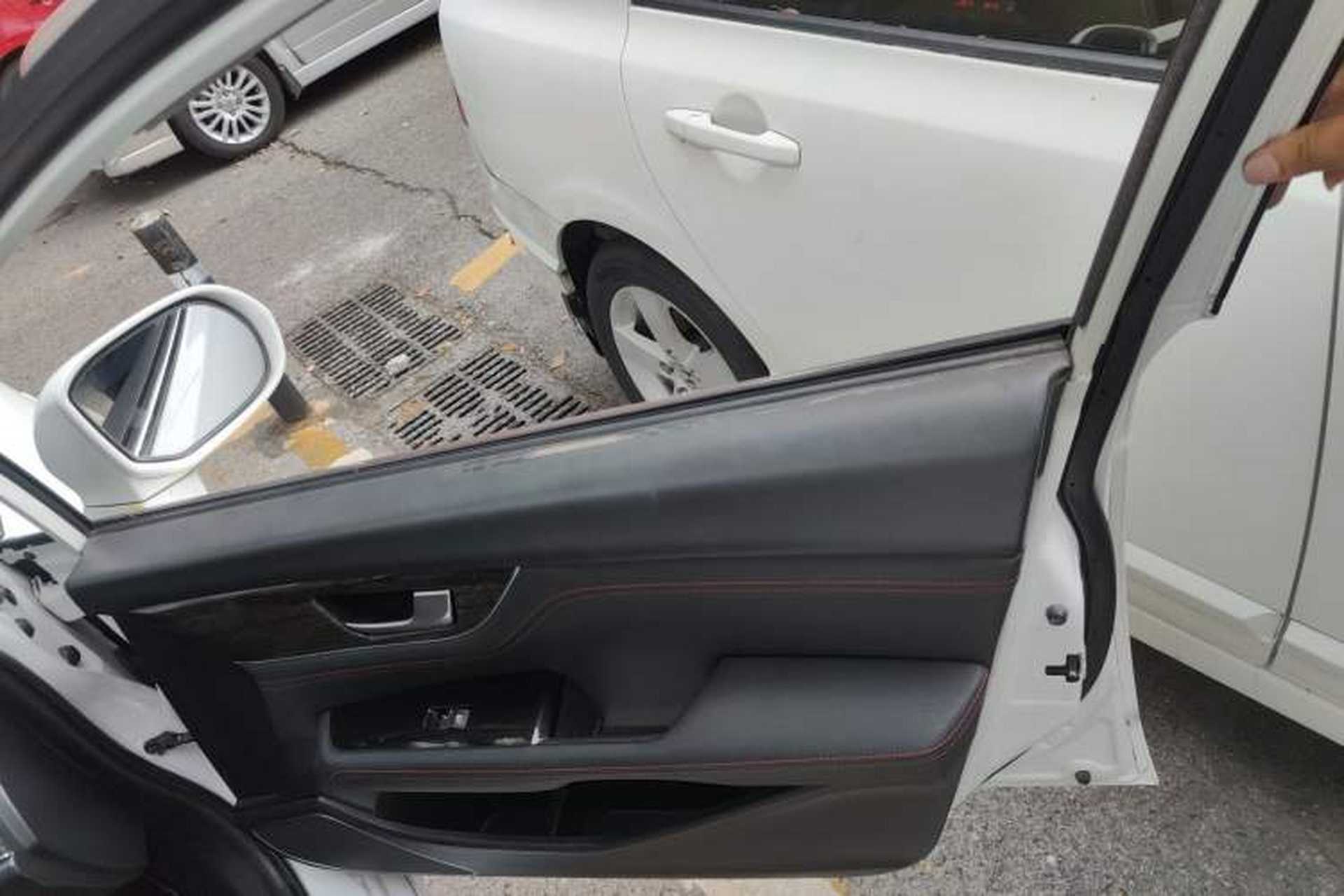 Used Great Wall C50 2014 Upgraded Model 1.5T Manual Fashion Edition Right Front Door Interior
