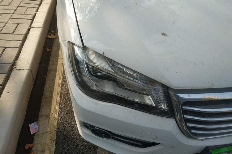 Used Great Wall C50 2014 Upgraded Model 1.5T Manual Comfort Version Right Front Headlight