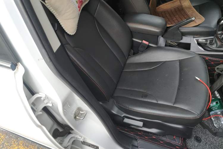 Used Great Wall C50 2014 Upgraded Model 1.5T Manual Fashion Edition Right Front Seat