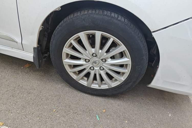 Used Great Wall C50 2014 Upgraded Model 1.5T Manual Comfort Version Right Front Wheel Hub