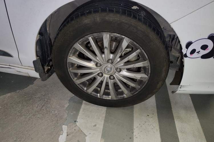 Used Great Wall C50 2014 Upgraded Model 1.5T Manual Fashion Edition Right Front Wheel Hub