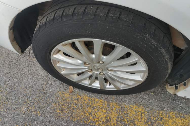Used Great Wall C50 2014 Upgraded Model 1.5T Manual Fashion Edition Right Rear Wheel Hub