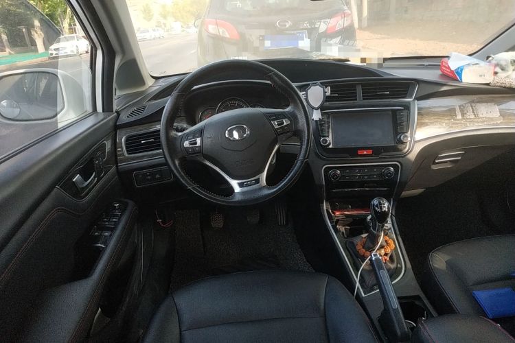 Used Great Wall C50 2014 Upgraded Model 1.5T Manual Comfort Version Steering Wheel