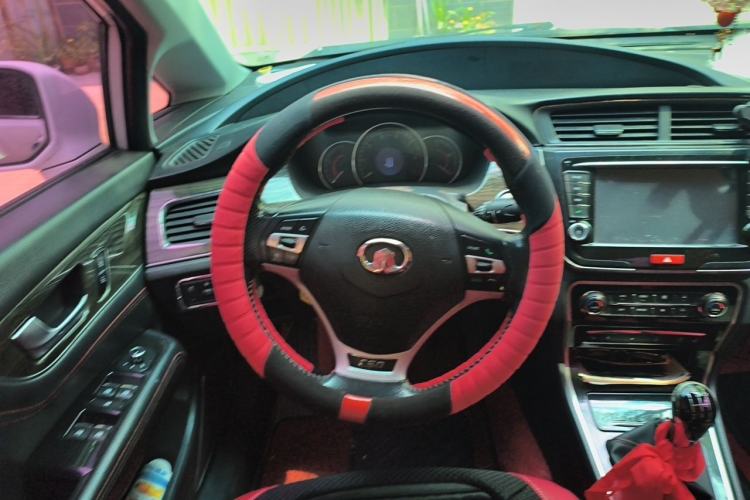 Used Great Wall C50 2014 Upgraded Model 1.5T Manual Elite Version Steering Wheel