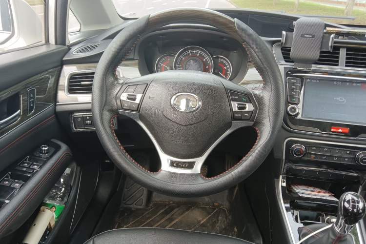 Used Great Wall C50 2014 Upgraded Model 1.5T Manual Fashion Edition Steering Wheel