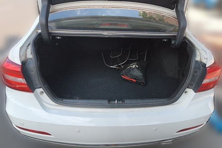 Used Great Wall C50 2014 Upgraded Model 1.5T Manual Fashion Edition Trunk