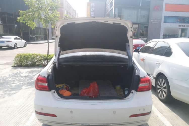 Used Great Wall C50 2014 Upgraded Model 1.5T Manual Comfort Version Trunk