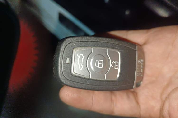 Used Great Wall C50 2014 Upgraded Model 1.5T Manual Fashion Edition Vehicle Key