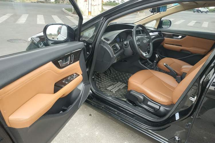 Used Great Wall C50 2016 1.5T Manual Fashion Edition Driver Seat