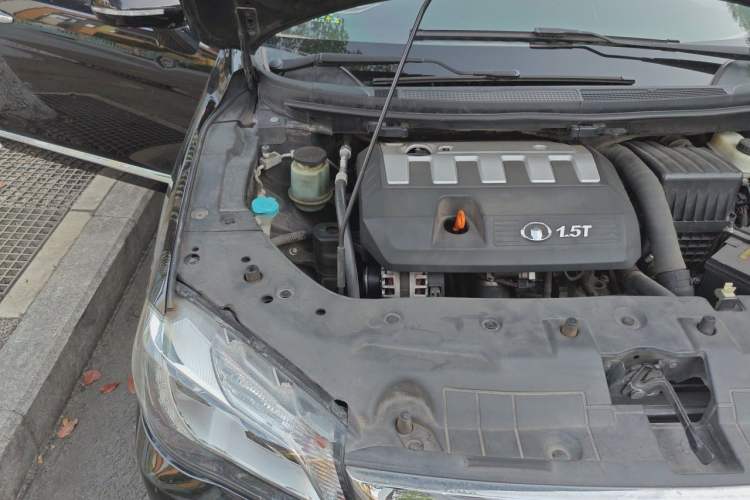 Used Great Wall C50 2016 1.5T Manual Fashion Edition Engine Bay Right