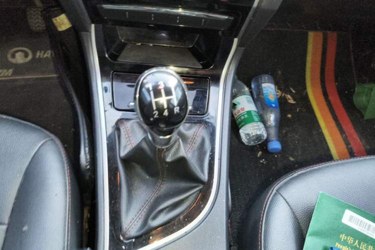 Used Great Wall C50 2016 1.5T Manual Fashion Edition Gear Lever