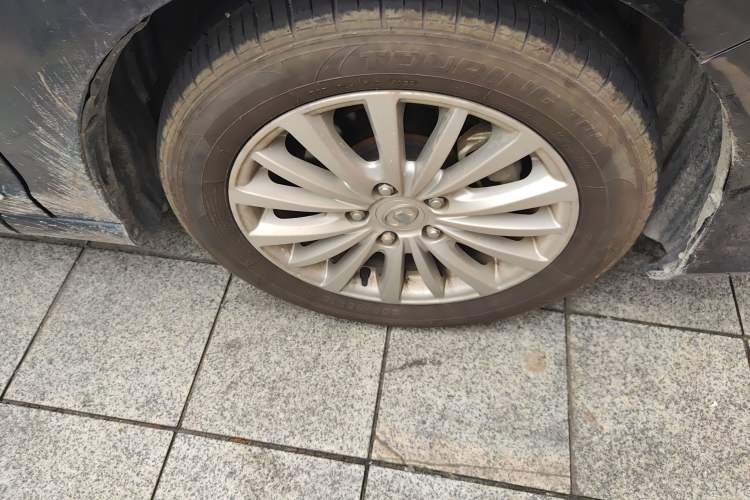 Used Great Wall C50 2016 1.5T Manual Fashion Edition Right Front Wheel Hub