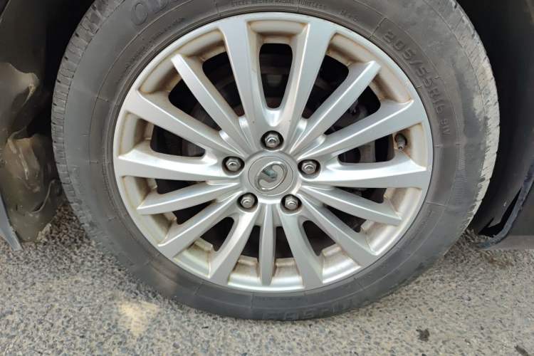 Used Great Wall C50 2016 1.5T Manual Fashion Edition Right Front Wheel Hub