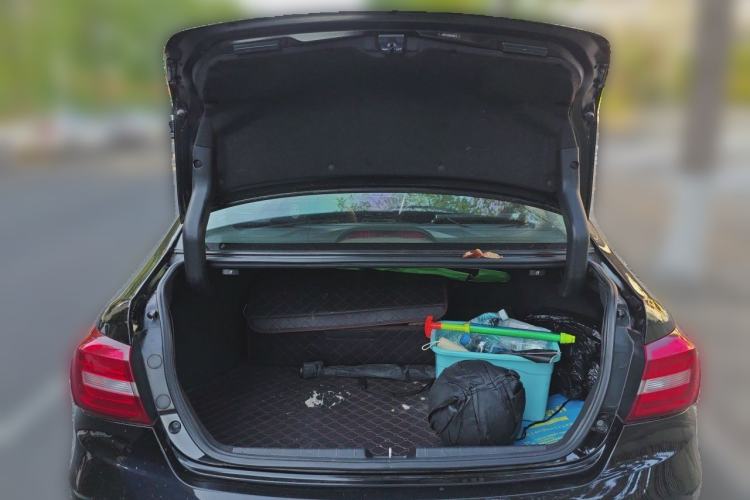 Used Great Wall C50 2016 1.5T Manual Fashion Edition Trunk
