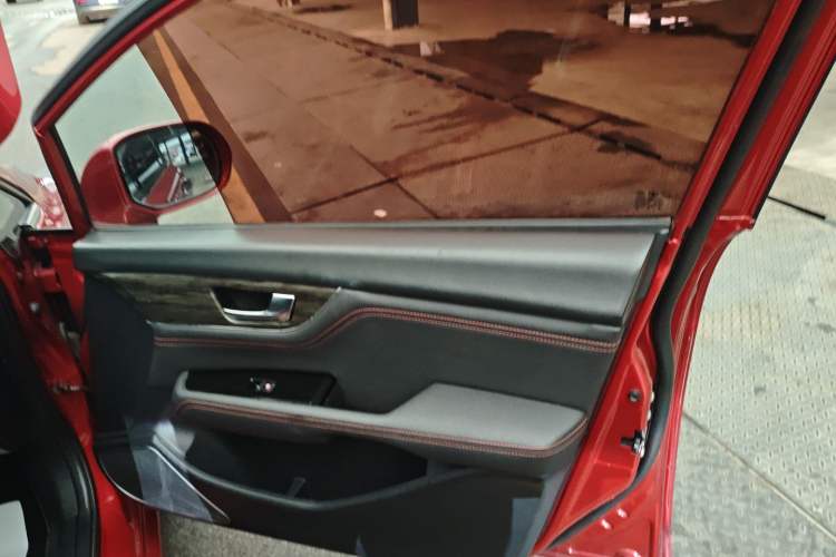 Used Great Wall C50 2016 1.5T Manual Fashion Edition Right Front Door Interior