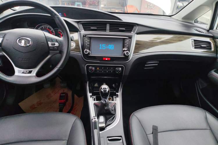 Used Great Wall C50 2016 1.5T Manual Fashion Edition Audio And AC Panel