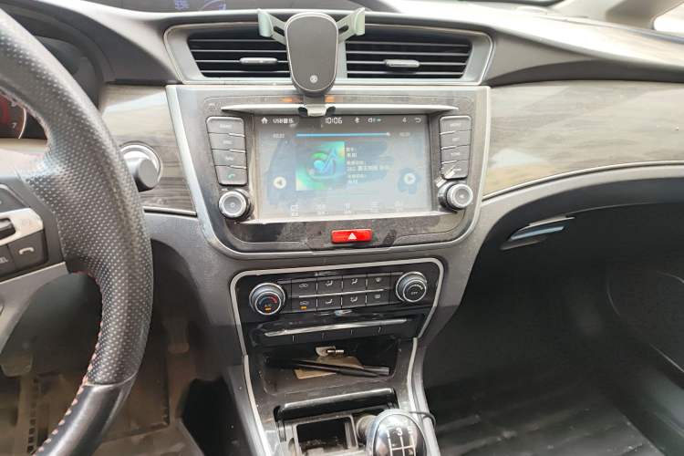 Used Great Wall C50 2016 1.5T Manual Fashion Edition Audio And AC Panel