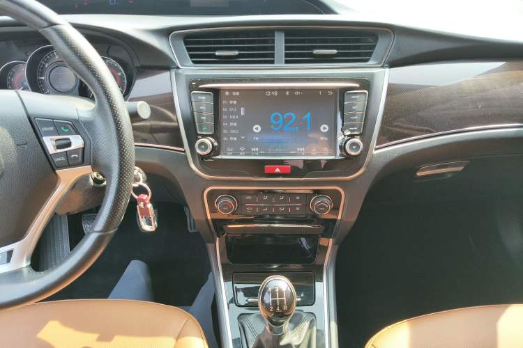 Used Great Wall C50 2016 1.5T Manual Comfort Edition Audio And AC Panel