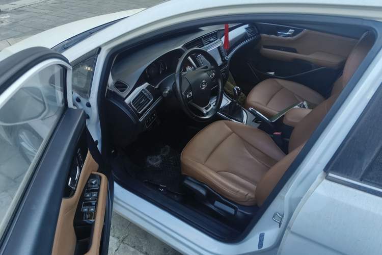 Used Great Wall C50 2016 1.5T Manual Fashion Edition Driver Seat
