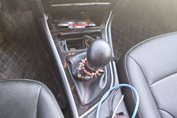 Used Great Wall C50 2016 1.5T Manual Fashion Edition Gear Lever