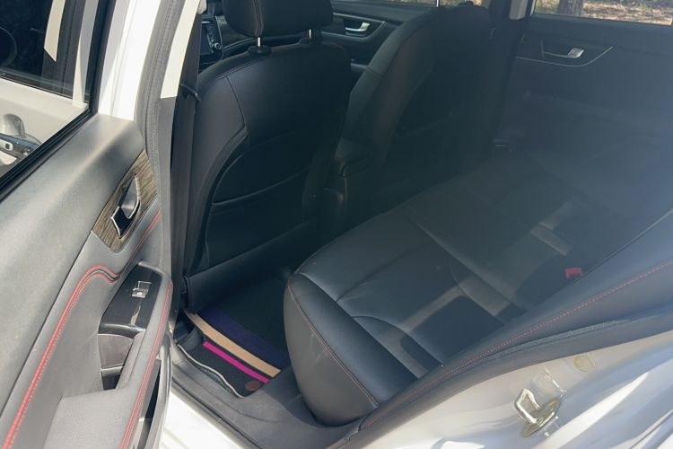 Used Great Wall C50 2016 1.5T Manual Fashion Edition Interior 2