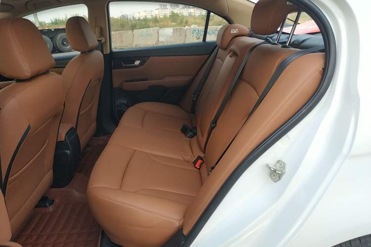 Used Great Wall C50 2016 1.5T Manual Fashion Edition Left Rear Seat