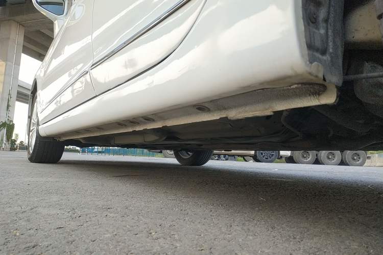 Used Great Wall C50 2016 1.5T Manual Fashion Edition Left Side Sill