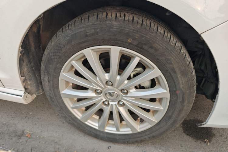 Used Great Wall C50 2016 1.5T Manual Comfort Edition Right Front Wheel Hub