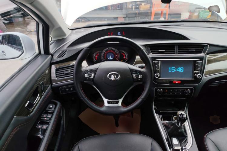Used Great Wall C50 2016 1.5T Manual Fashion Edition Steering Wheel