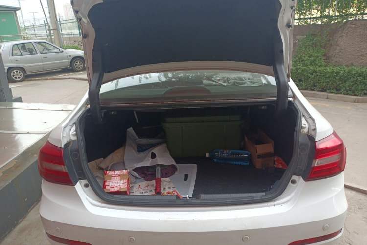 Used Great Wall C50 2016 1.5T Manual Fashion Edition Trunk
