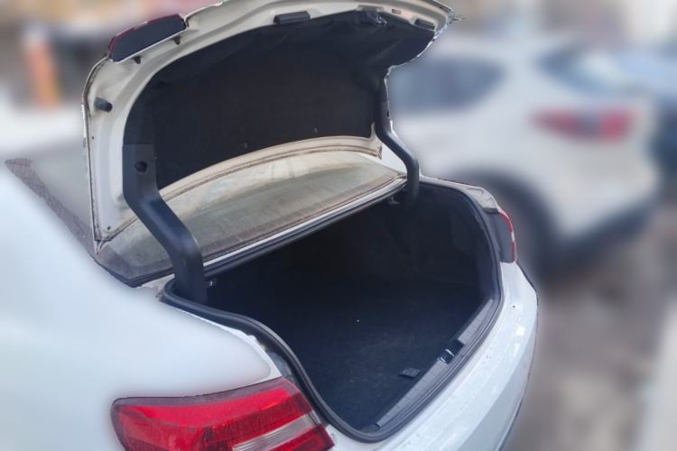 Used Great Wall C50 2016 1.5T Manual Fashion Edition Trunk