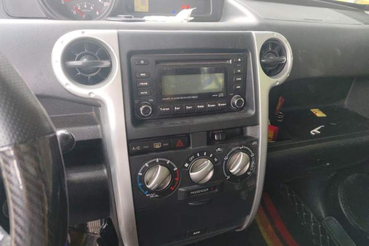 Used Great Wall Coolbear 2009 1.5L Manual Luxury Version Audio And AC Panel