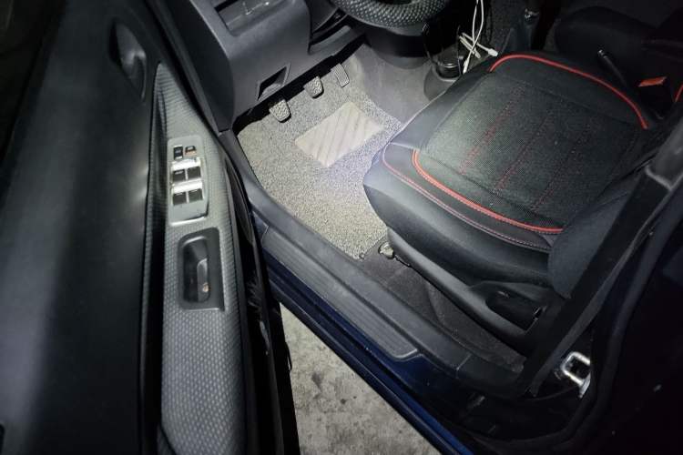 Used Great Wall Coolbear 2009 1.5L Manual Luxury Version Driver Seat