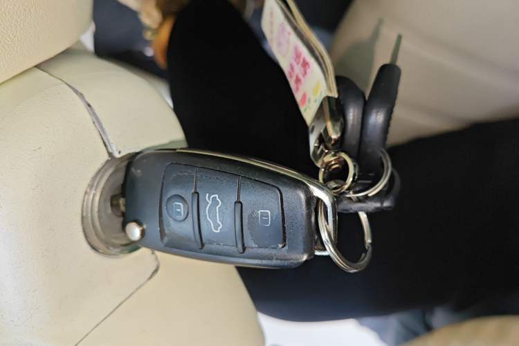 Used Great Wall Coolbear 2009 1.5L Manual Luxury Version Vehicle Key