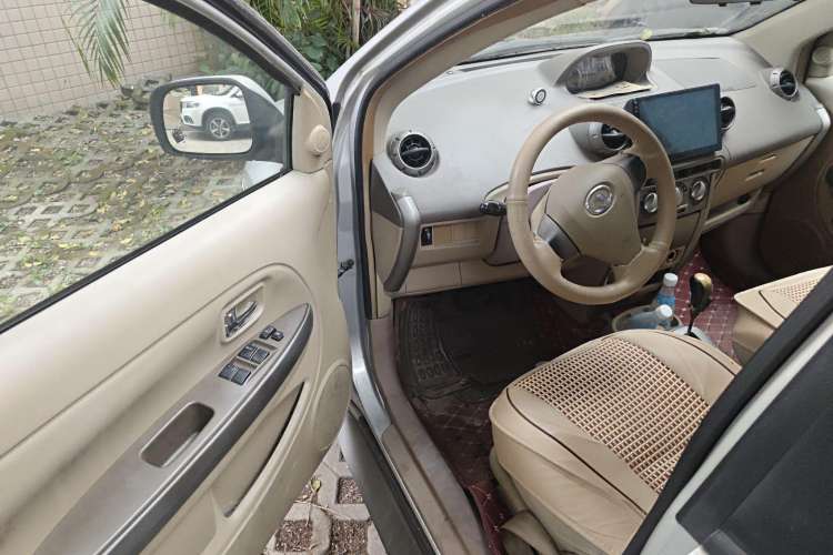 Used Great Wall Florid 2009 1.5 VVT CVT Luxury Edition Driver Seat