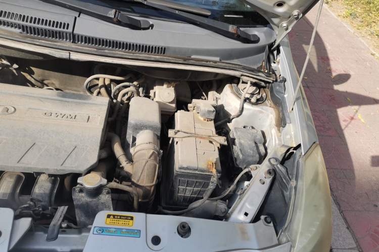Used Great Wall Florid 2009 CROSS 1.3 VVT Engine Bay Left