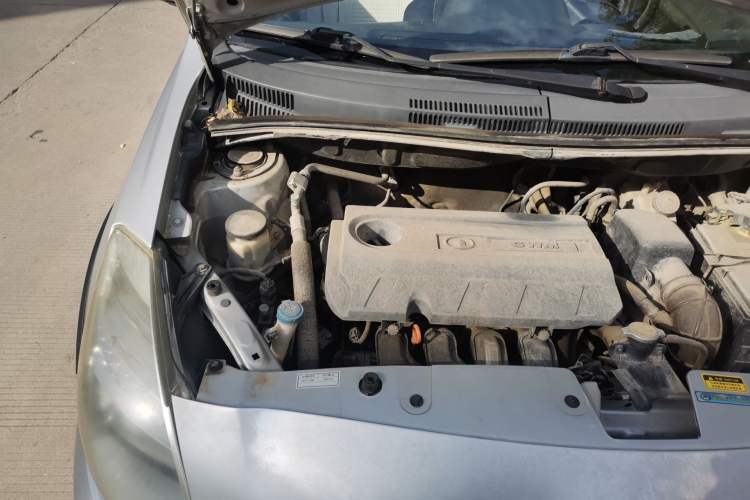 Used Great Wall Florid 2009 CROSS 1.3 VVT Engine Bay Right