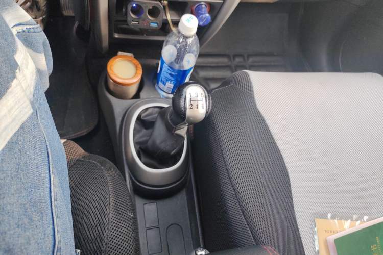 Used Great Wall Florid 2009 CROSS 1.3 VVT Gear Lever