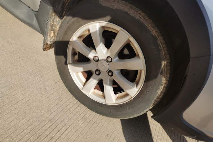Used Great Wall Florid 2009 CROSS 1.3 VVT Right Front Wheel Hub