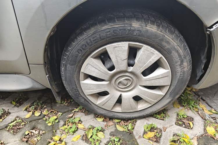 Used Great Wall Florid 2009 1.5 VVT CVT Luxury Edition Right Front Wheel Hub