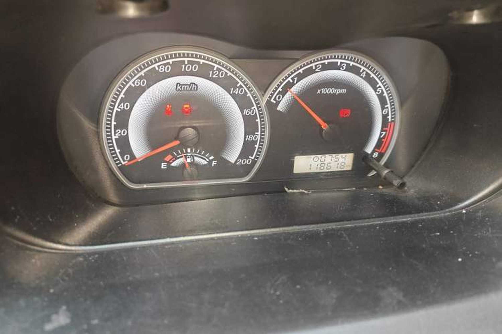 Used Great Wall Florid 2009 CROSS 1.5 VVT Odometer Close Up