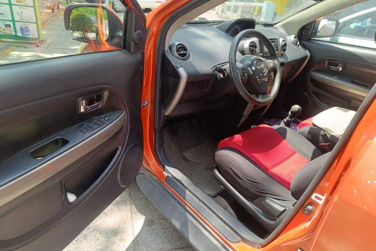 Used Great Wall Florid 2010 CROSS 1.3L AMT Driver Seat