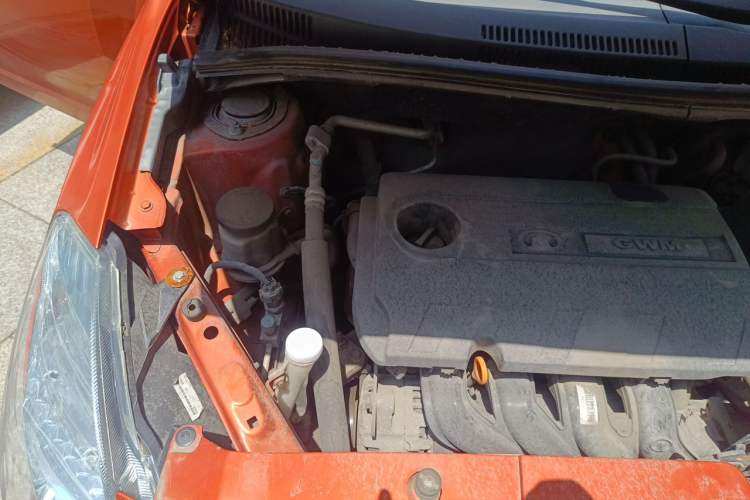 Used Great Wall Florid 2010 CROSS 1.3L AMT Engine Bay Right